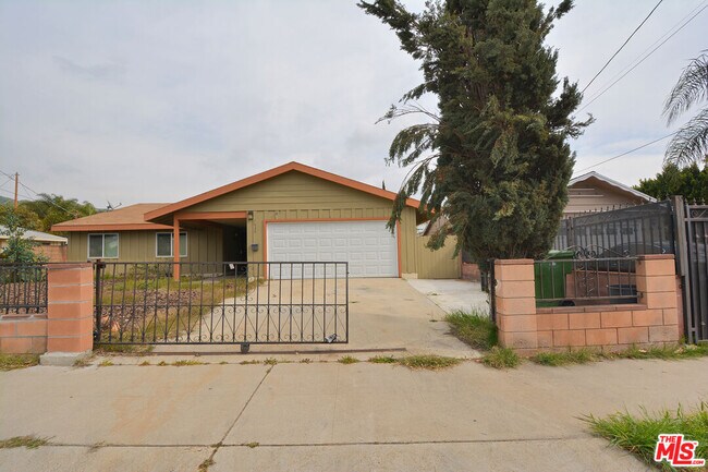 Foto del edificio - 7630 Delia Ave