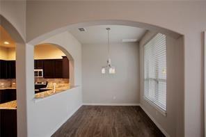 Building Photo - 143 Lakeview Ct
