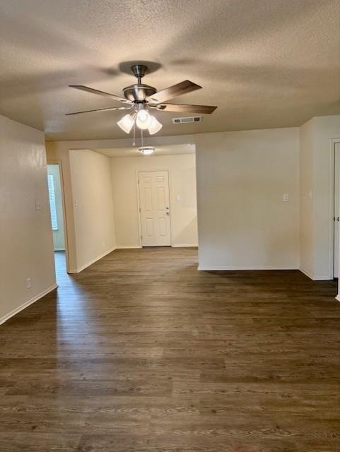 Foto del edificio - 1405 Oakmeadows Cove