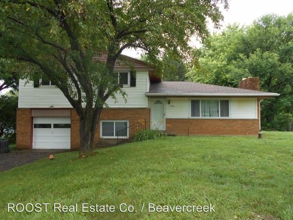 Primary Photo - 3216 Cedarwood Rd