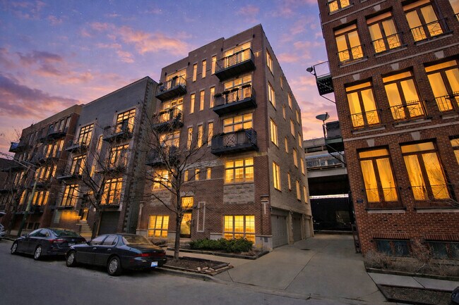 Foto del edificio - 1875 N Winnebago Ave