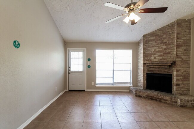Foto del edificio - 1807 Oakwell Ln