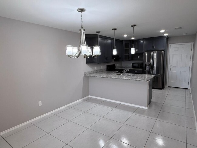 Building Photo - 5814 Doctorado Dr