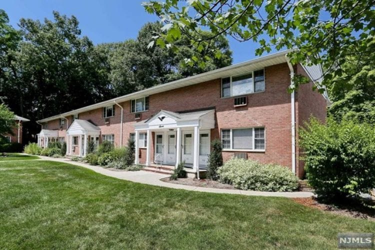 712 Washington Dr, Ramsey, NJ 07446 Condo for Rent in Ramsey, NJ