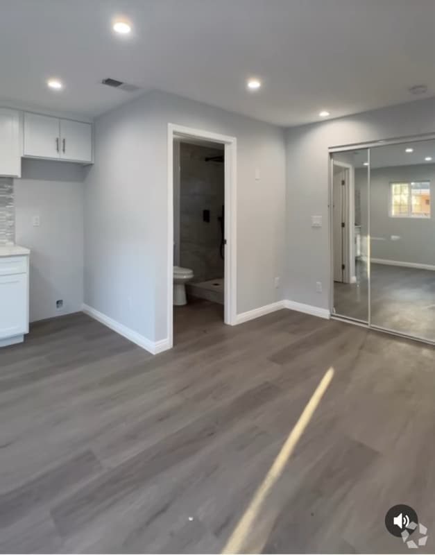 Building Photo - 5938 Morrill Ave