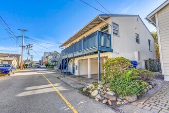 Building Photo - 671 Mermaid Ave