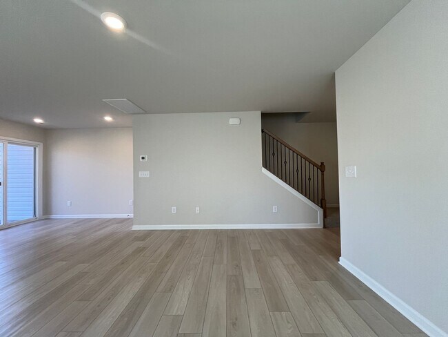 Foto del edificio - Brand New 3/2.5 Townhome Available In Reidville - Ready To Move In!