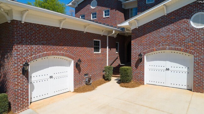 Building Photo - 108 Raymond Cir