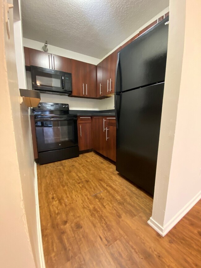 1000 N La Salle St Unit 813, Chicago, IL 60610 Condo for Rent in