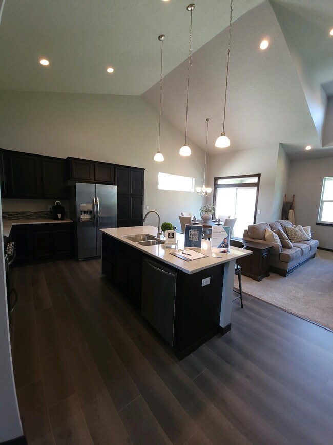 Foto del edificio - 7028 N Hourglass Dr