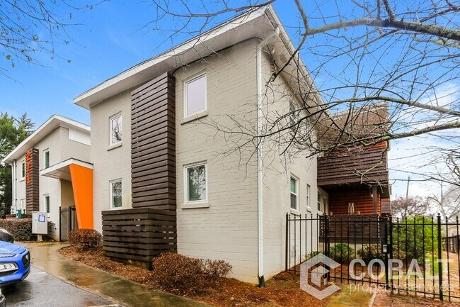 Building Photo - 271 Glen Iris Dr NE