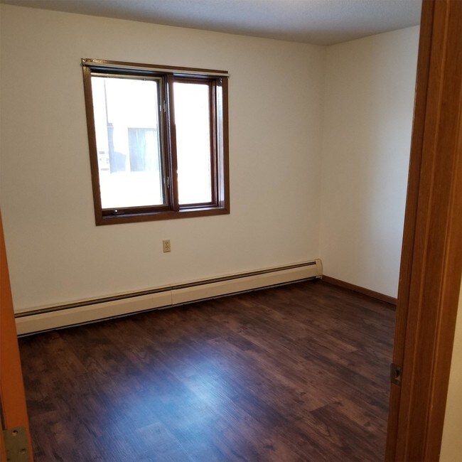 Building Photo - Ashwood Apartments NEW - 513 - #110