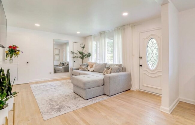 Foto del edificio - 964 Scott Cir