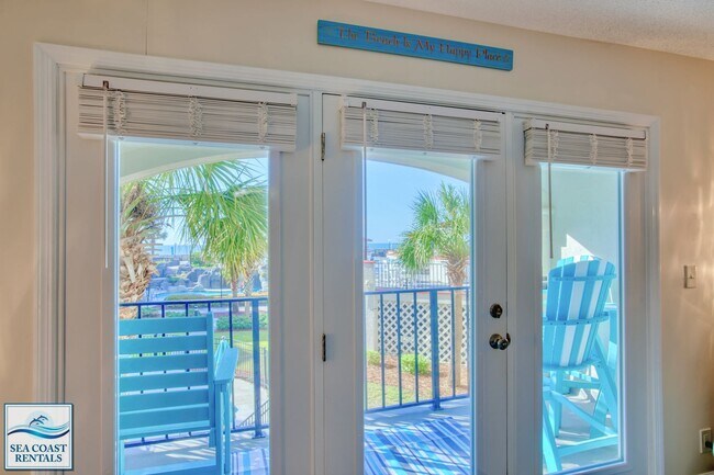 Building Photo - FULLY FURNISHED OFF-SEASON VACATION RENTAL...