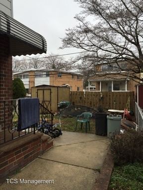 Building Photo - 144 Bullens Ln
