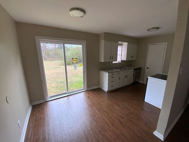 Building Photo - 9115 Merrivale Dr