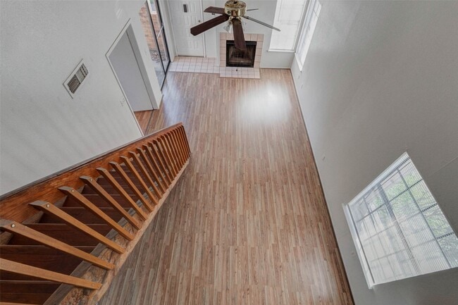 Building Photo - 200 Pecan Dr