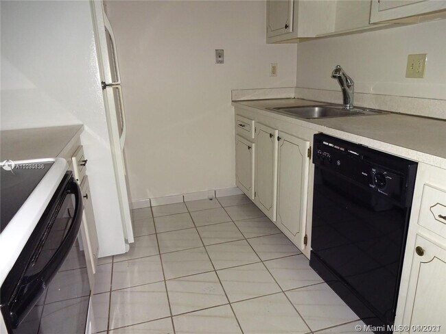 Foto del edificio - 14301 SW 88th St