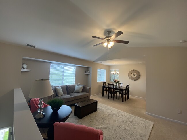 Building Photo - 27796 Harrison Woods Ln