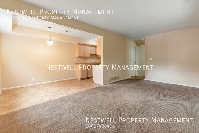 Foto del edificio - $500 OFF 1ST MONTH'S RENT! Great Condo in ...