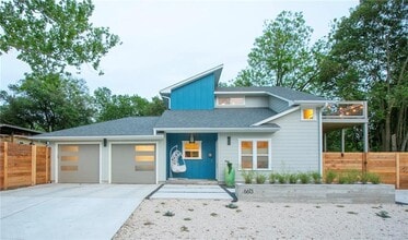 Building Photo - 6613 Woodrow Ave