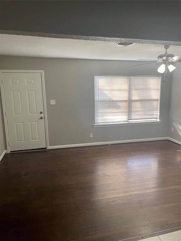 Foto del edificio - 1211 Regal St