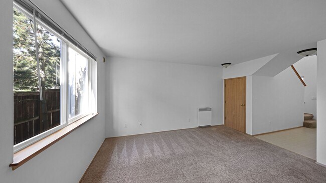 Foto del edificio - 2 Bed 1.5 Bath - No Pets Allowed - NAS Whidbey