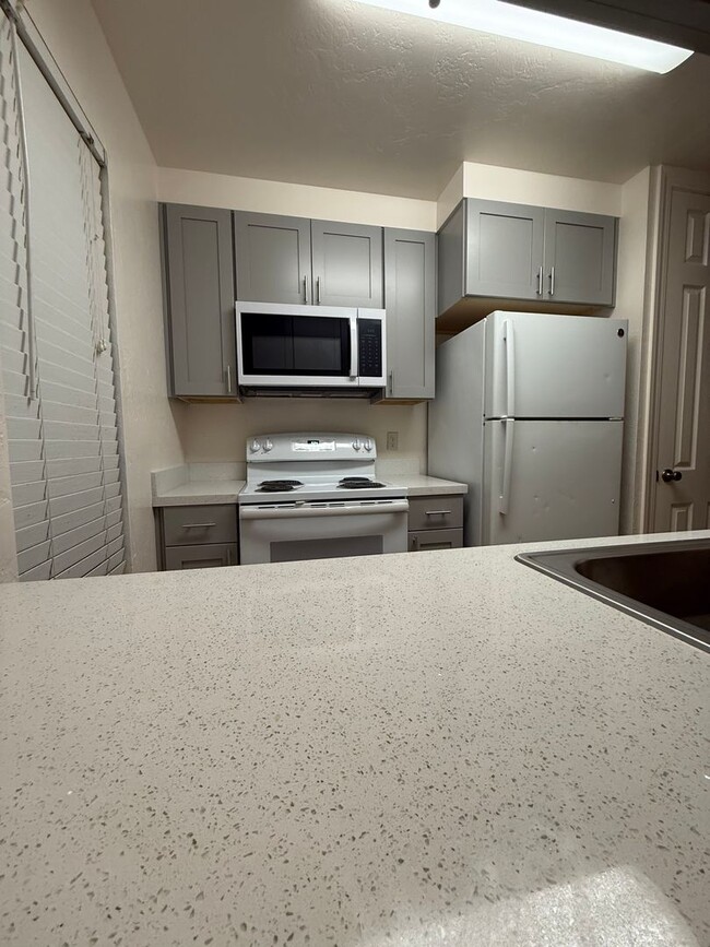 Foto del edificio - CONDO