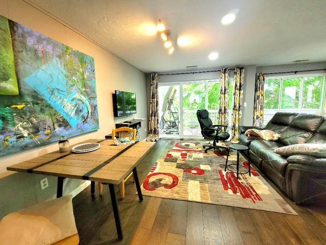 Photo - 391 Hyde Park Ave Townhome