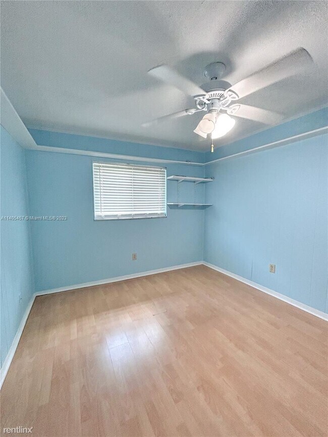 Building Photo - 5 br, 2 bath House - 11762 NW 26th Ct
