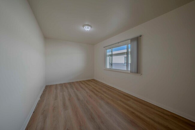 Foto del edificio - 69 Glendora Ave