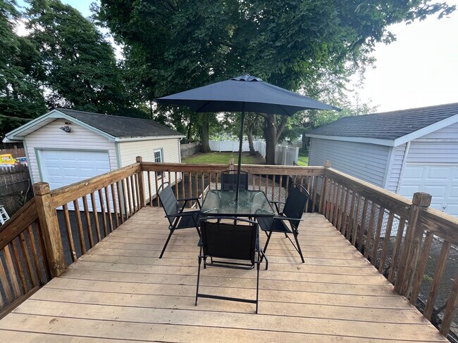 Foto del edificio - 1974 William St