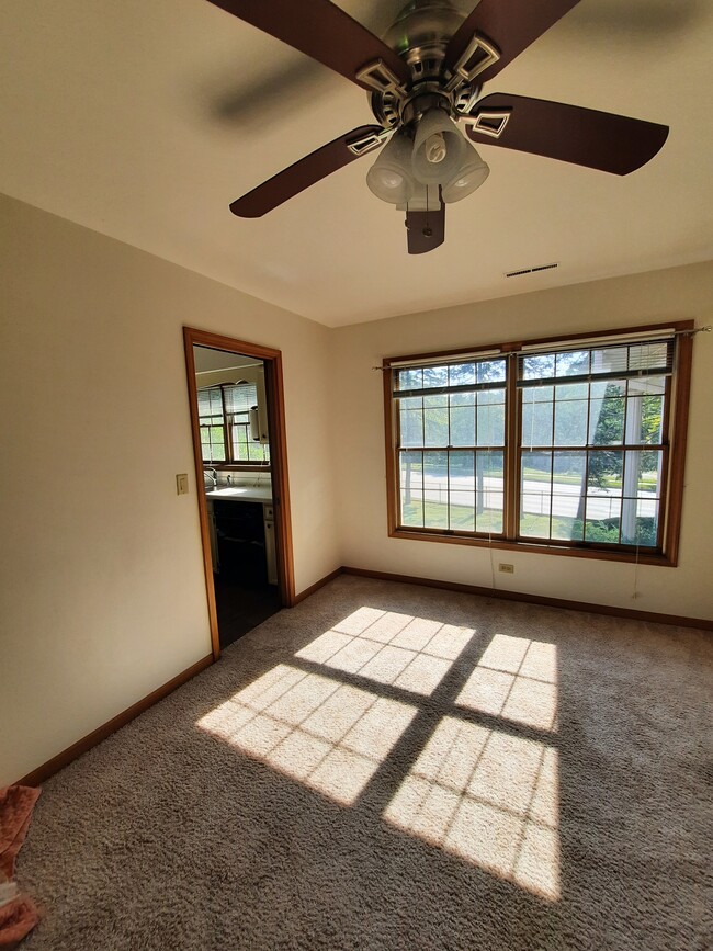 Dining Room - 1450 Wing St