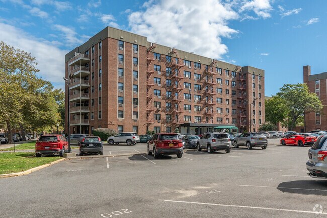 Building Photo - Cooperative Building