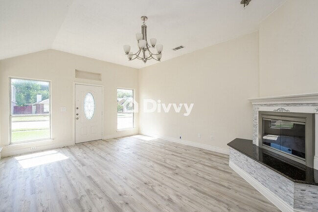 Building Photo - 1211 Hilburn Ct, Irving, TX 75060