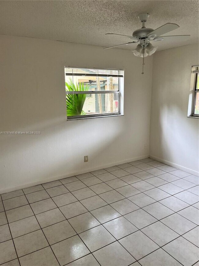 Foto del edificio - 1470 SW 2nd Ave