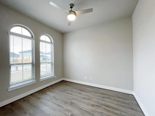 Building Photo - 3514 Gore Creek Dr