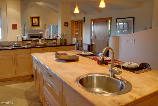 Building Photo - 3 br, 2 bath House - 3554 Otter's Rest