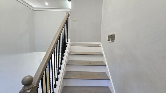 Foto del edificio - 5037 Camden Ct SW