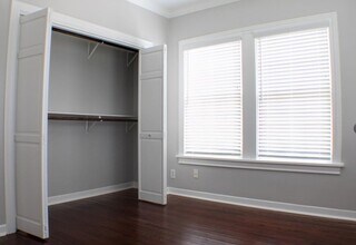 Building Photo - 4630 Clay St
