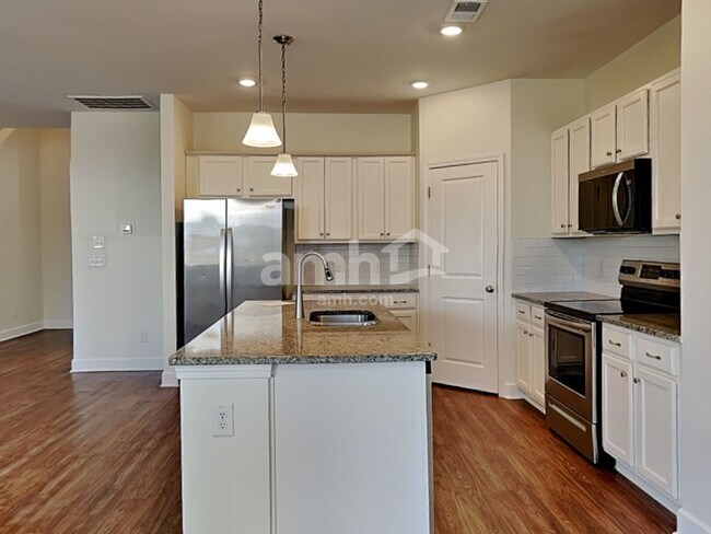 Foto del edificio - 4406 Erabele Dr