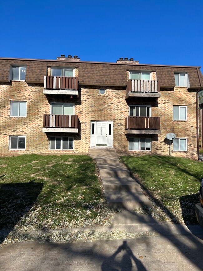 Building Photo - 2510 E 50th St