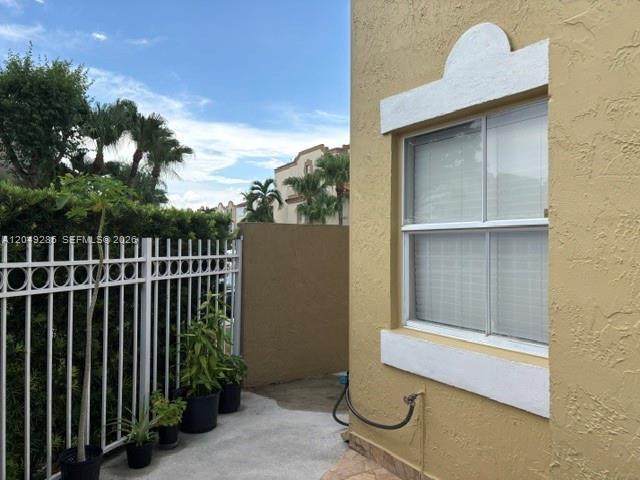 Foto del edificio - 415 NW 85th Pl