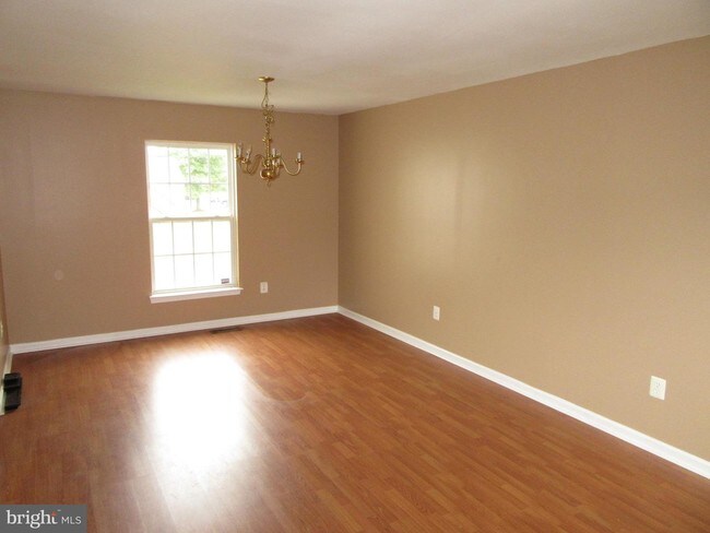 Building Photo - 218 Shetland Dr