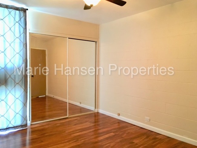 Building Photo - Diamond Head Hillside 2BR/1BA/1PK