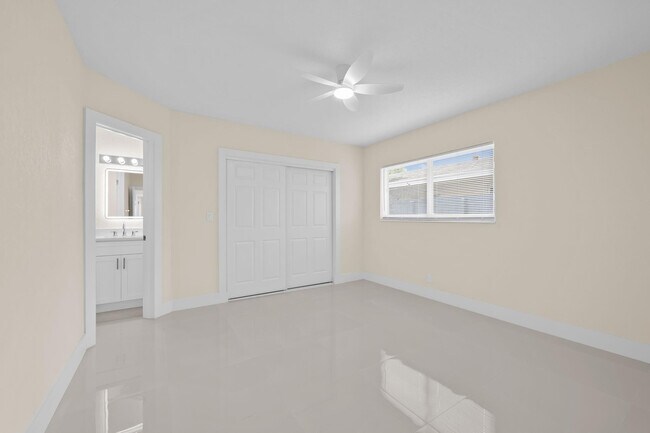 Foto del edificio - 832 NE 12th Ave