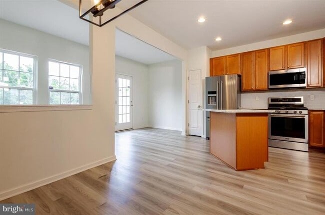 Building Photo - 520 Boxwood Ln