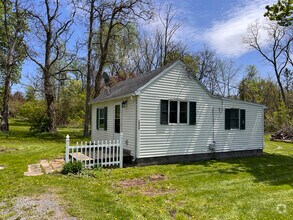 Building Photo - 1542 Wilson Rd