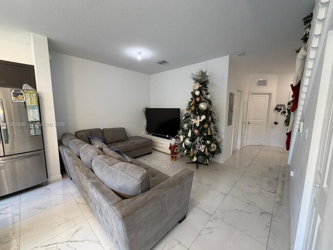 Building Photo - 1656 SE 27th Terrace