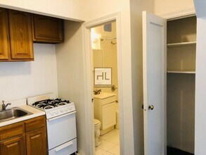 Building Photo - FIRST AVENUE